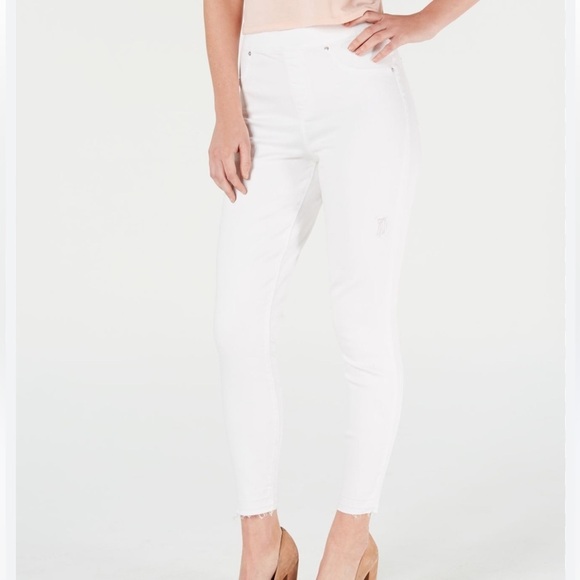 NEW Spanx White Distressed Pull On Skinny Jeans Size Medium